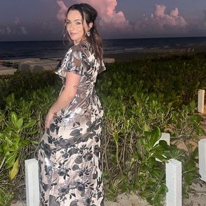 Adrianna Papell Womens Velvet Floral Formal Evening Dress Gown Size 10P